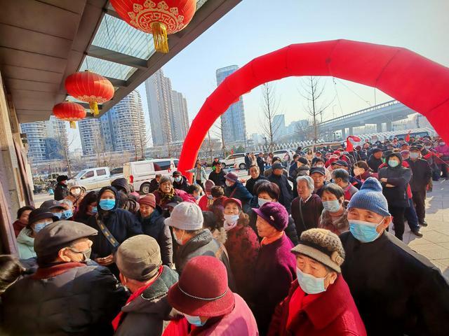 会周五开展 更多美食 更多新品PG麻将胡了免费模拟器淄博食博(图1)